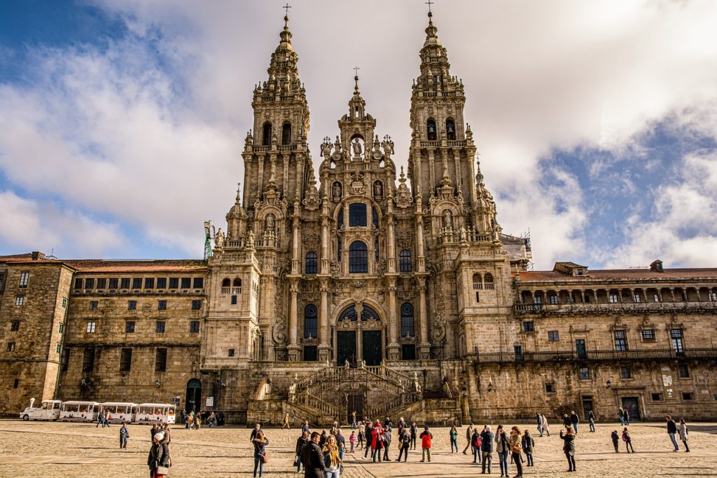 Le Chemin de Compostelle : Sur les Sentiers de la Spiritualité et des Énergies Telluriques